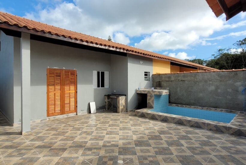 Casa com piscina em Itanhaém no Balneário Tupy - Imagem 1